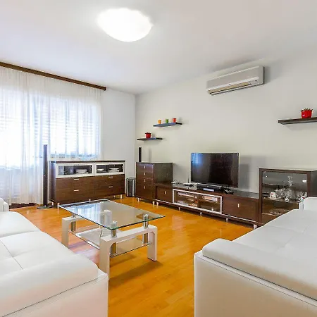 Villa Liah